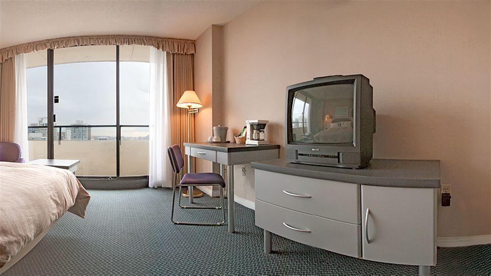 The Empire Landmark Hotel Vancouver Extérieur photo